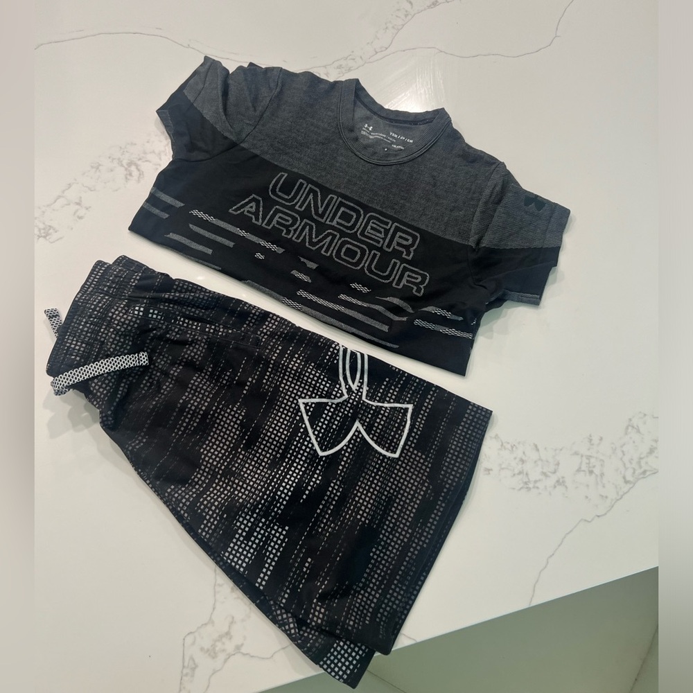 Boys under armour set